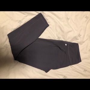 Fabletics powerhold 7/8 length leggings